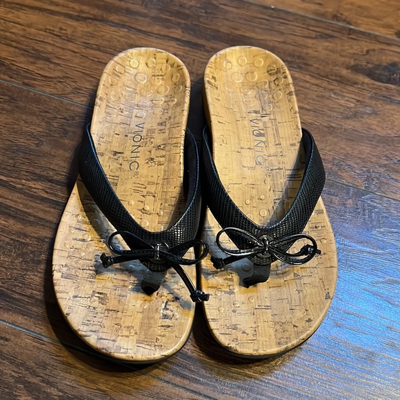 Vionic Sandals - Picture 11 of 12